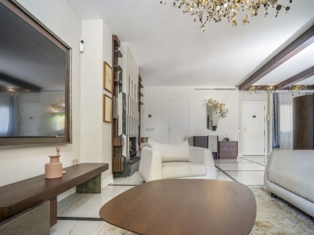 3 Bedrooms Apartment in Nueva Andalucía