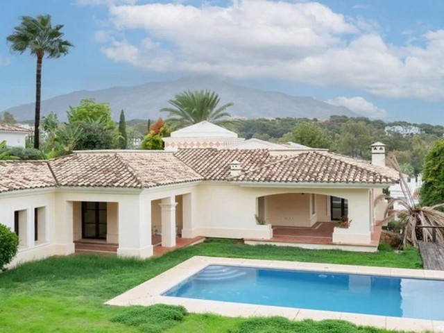 Villa, Nueva Andalucia