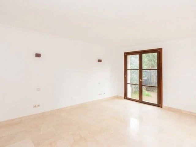 5 Bedrooms Villa in Nueva Andalucía