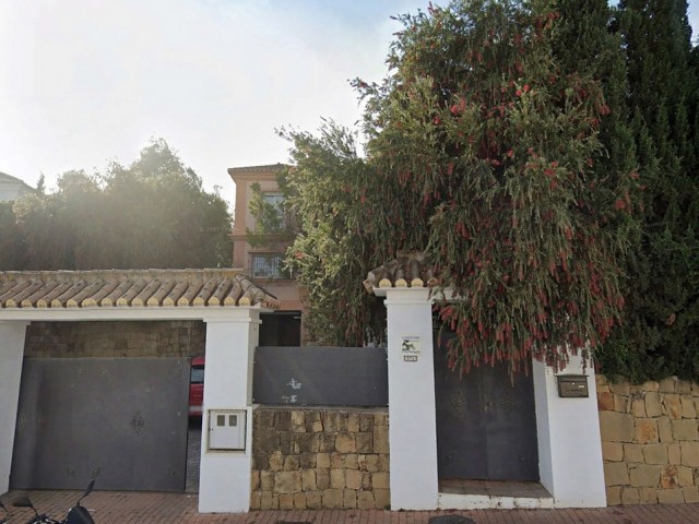 Villa avec 5 Chambres  à Marbella