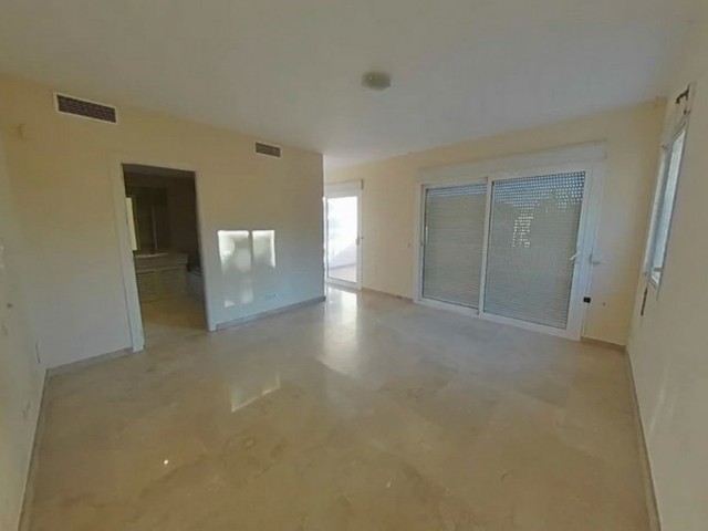 Villa avec 5 Chambres  à Marbella