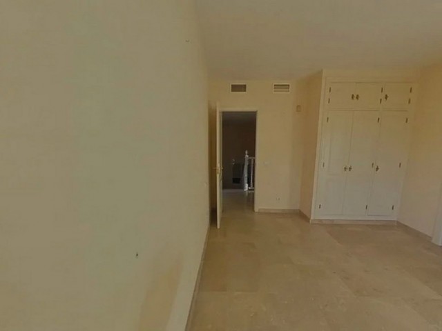 Villa avec 5 Chambres  à Marbella