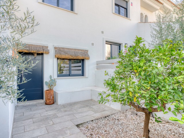 3 Soveroms Rekkehus i Estepona