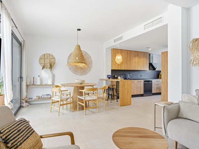 3 Bedrooms Townhouse in Estepona