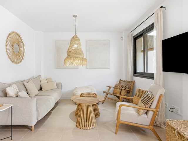 3 Bedrooms Townhouse in Estepona