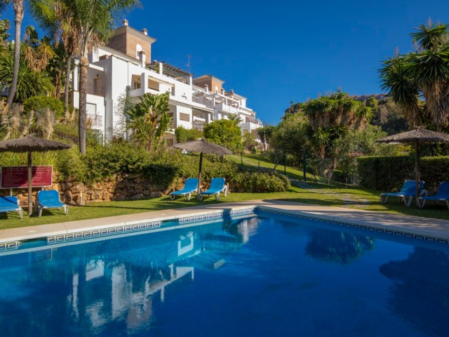 Apartment, Benahavis, R5212141