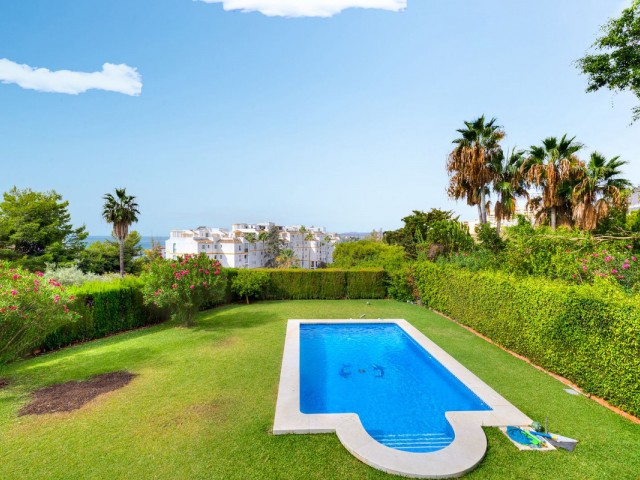 Villa avec 6 Chambres  à Benalmadena Costa