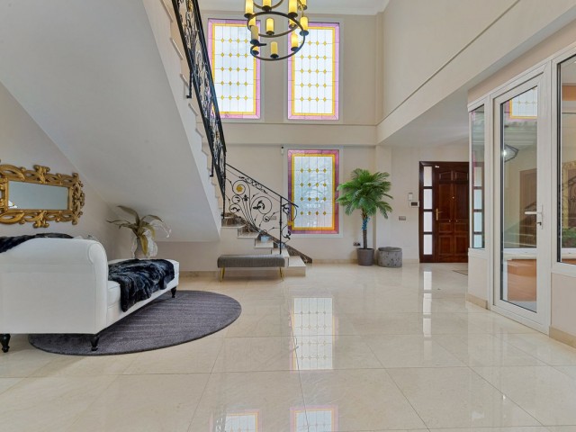Villa avec 6 Chambres  à Benalmadena Costa