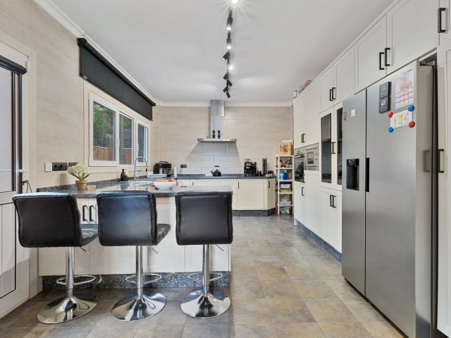 Villa avec 6 Chambres  à Benalmadena Costa