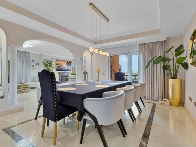 6 Bedrooms Villa in Benalmadena Costa