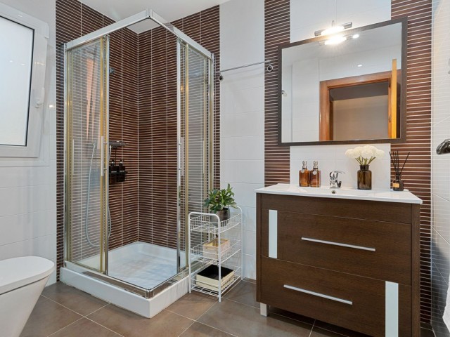 6 Bedrooms Villa in Benalmadena Costa