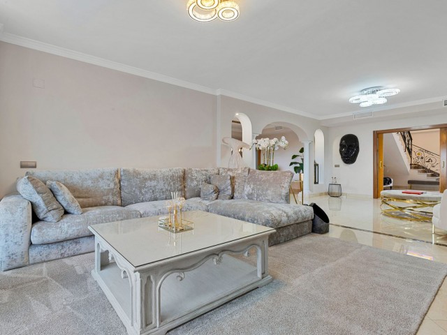 6 Bedrooms Villa in Benalmadena Costa