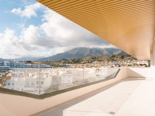 Apartamento con 2 Dormitorios  en Estepona