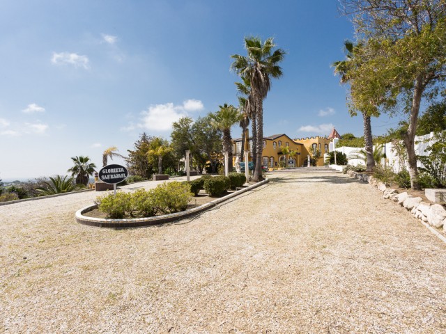 Villa con 7 Dormitorios  en Benahavís