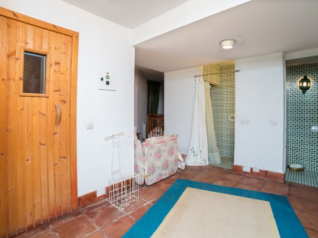 Villa con 7 Dormitorios  en Benahavís
