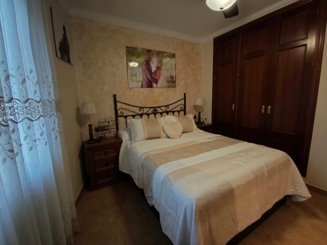 Penthouse avec 4 Chambres  à Estepona