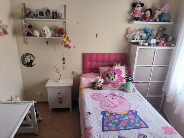 Penthouse avec 4 Chambres  à Estepona