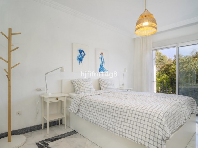 2 Soveroms Leilighet i Nueva Andalucía