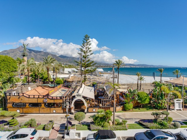 2 Bedrooms Apartment in Puerto Banús