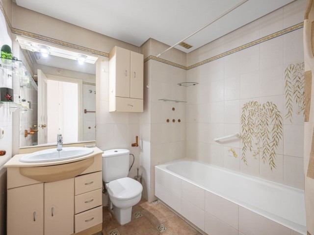 2 Slaapkamer Appartement in Estepona