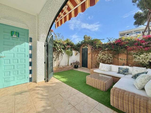 Villa, Calahonda, R5213668