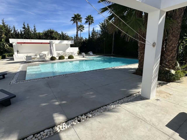 6 Bedrooms Villa in Guadalmina Baja