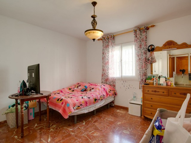 4 Soveroms Rekkehus i Estepona