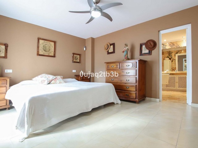 3 Bedrooms Apartment in Nueva Andalucía