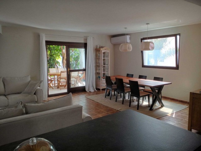 3 Soveroms Villa i Estepona