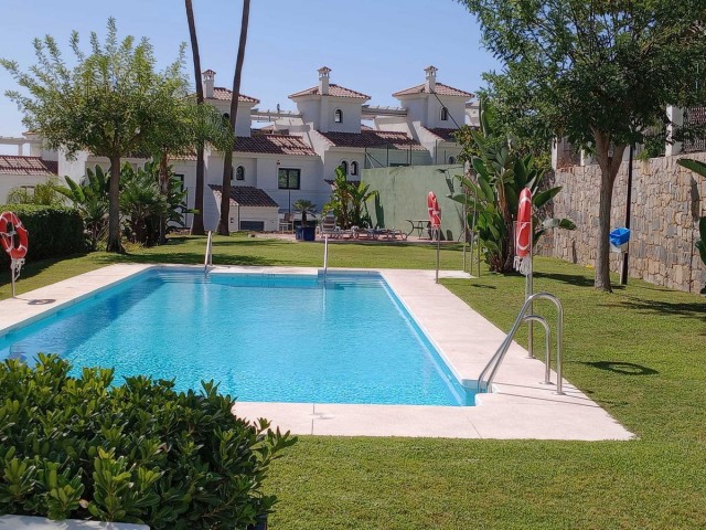 3 Bedrooms Villa in Estepona