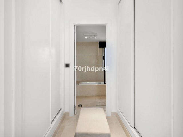 Penthouse avec 3 Chambres  à Estepona