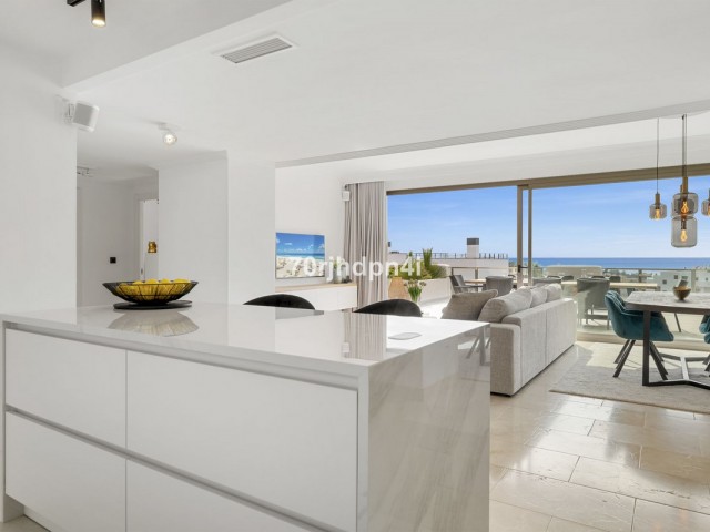 Penthouse avec 3 Chambres  à Estepona