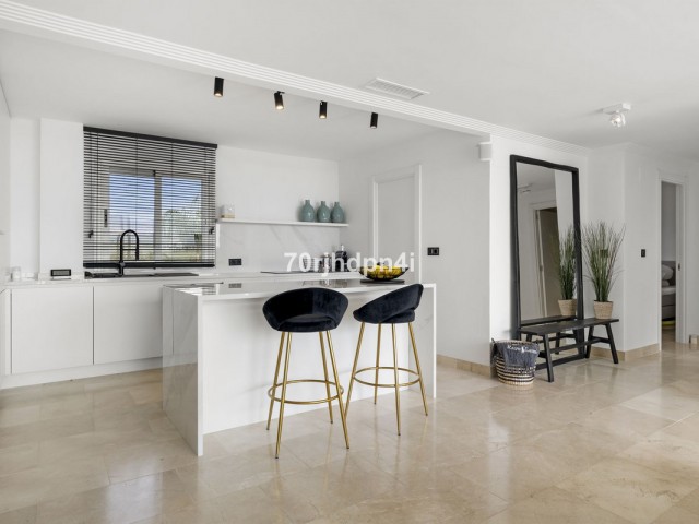 Penthouse avec 3 Chambres  à Estepona