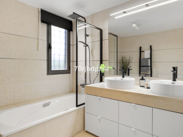 Penthouse avec 3 Chambres  à Estepona