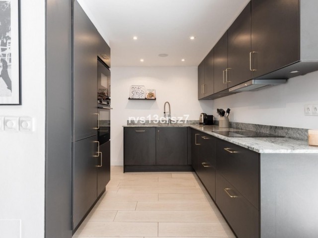 Appartement avec 4 Chambres  à Nueva Andalucía