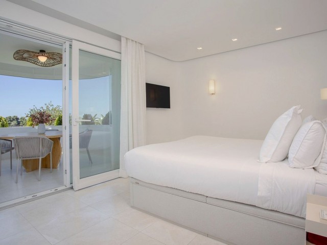 2 Bedrooms Apartment in Guadalmina Alta