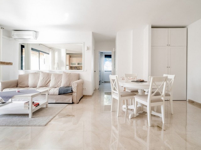 2 Soveroms Leilighet i Nueva Andalucía