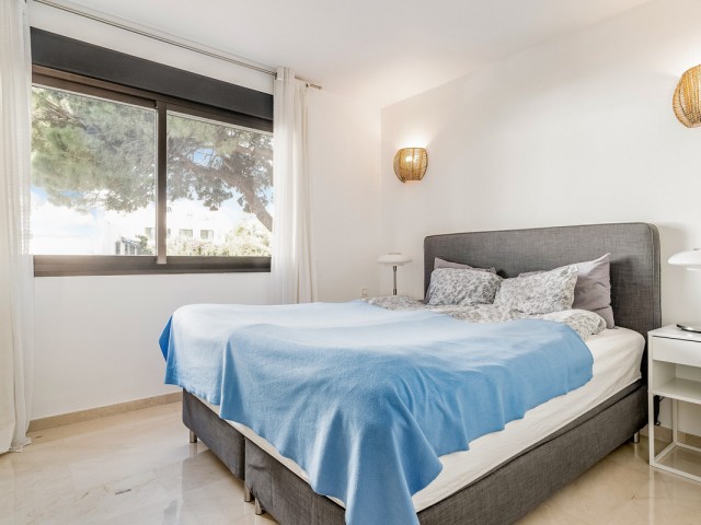 2 Soveroms Leilighet i Nueva Andalucía