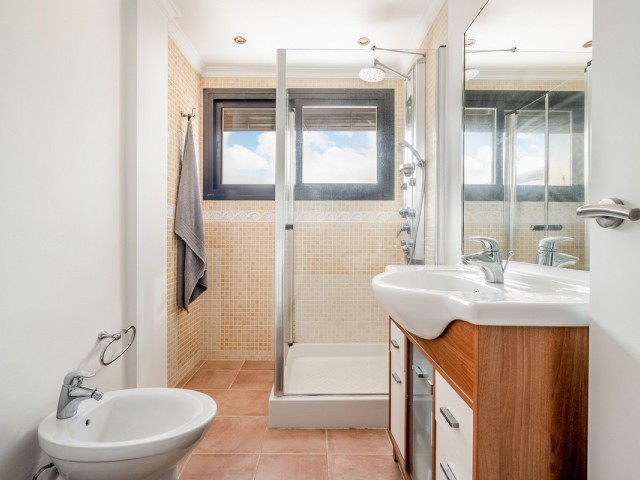 2 Soveroms Leilighet i Nueva Andalucía