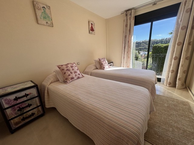 7 Soveroms Villa i Benahavís