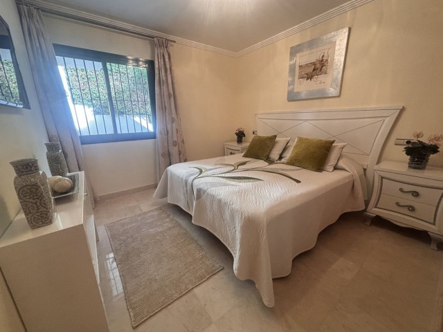 7 Soveroms Villa i Benahavís