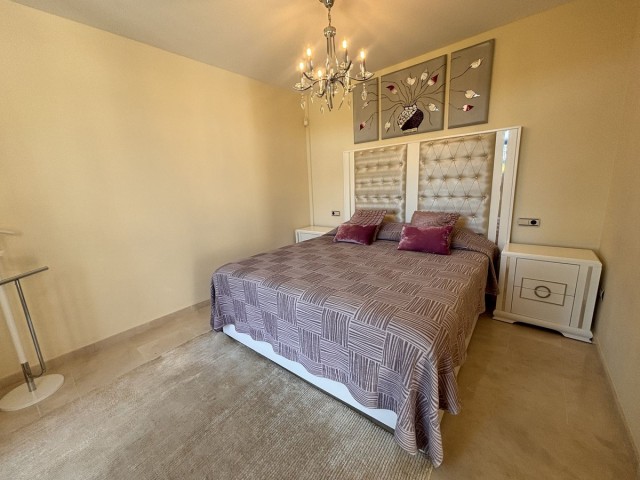 7 Bedrooms Villa in Benahavís