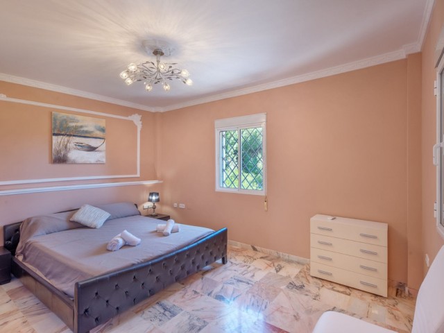 10 Bedrooms Villa in Hacienda Las Chapas