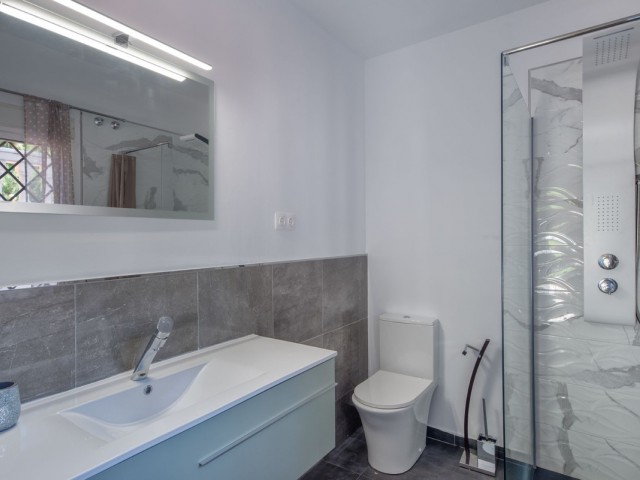 10 Bedrooms Villa in Hacienda Las Chapas