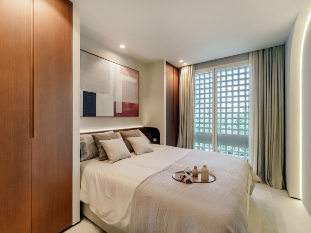 Apartamento con 3 Dormitorios  en Estepona