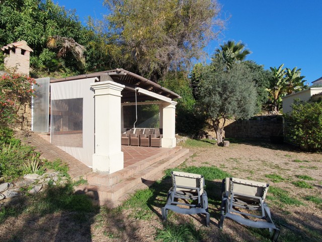 Villa avec 5 Chambres  à Nueva Andalucía