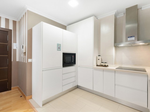 Apartment, Málaga, R5200318