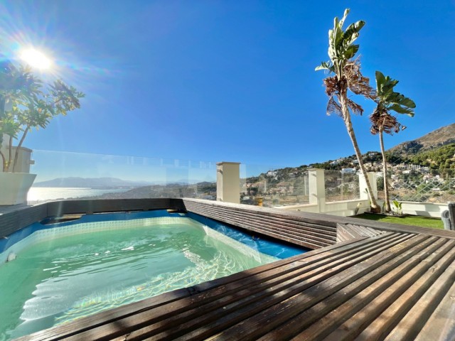 4 Bedrooms Villa in Málaga