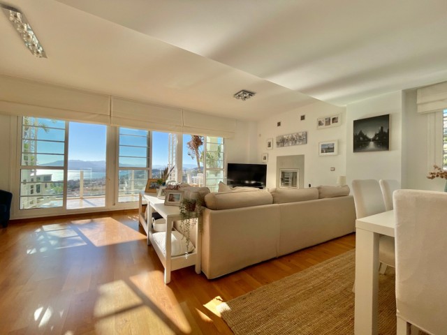 4 Bedrooms Villa in Málaga