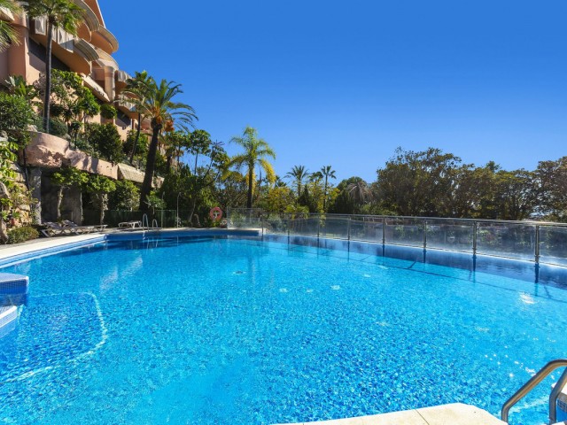 3 Makuuhuoneen Huoneisto Nueva Andalucía